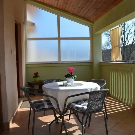 Family Friendly House With A Swimming Pool Donja Jagodnja Prázdninový dům *